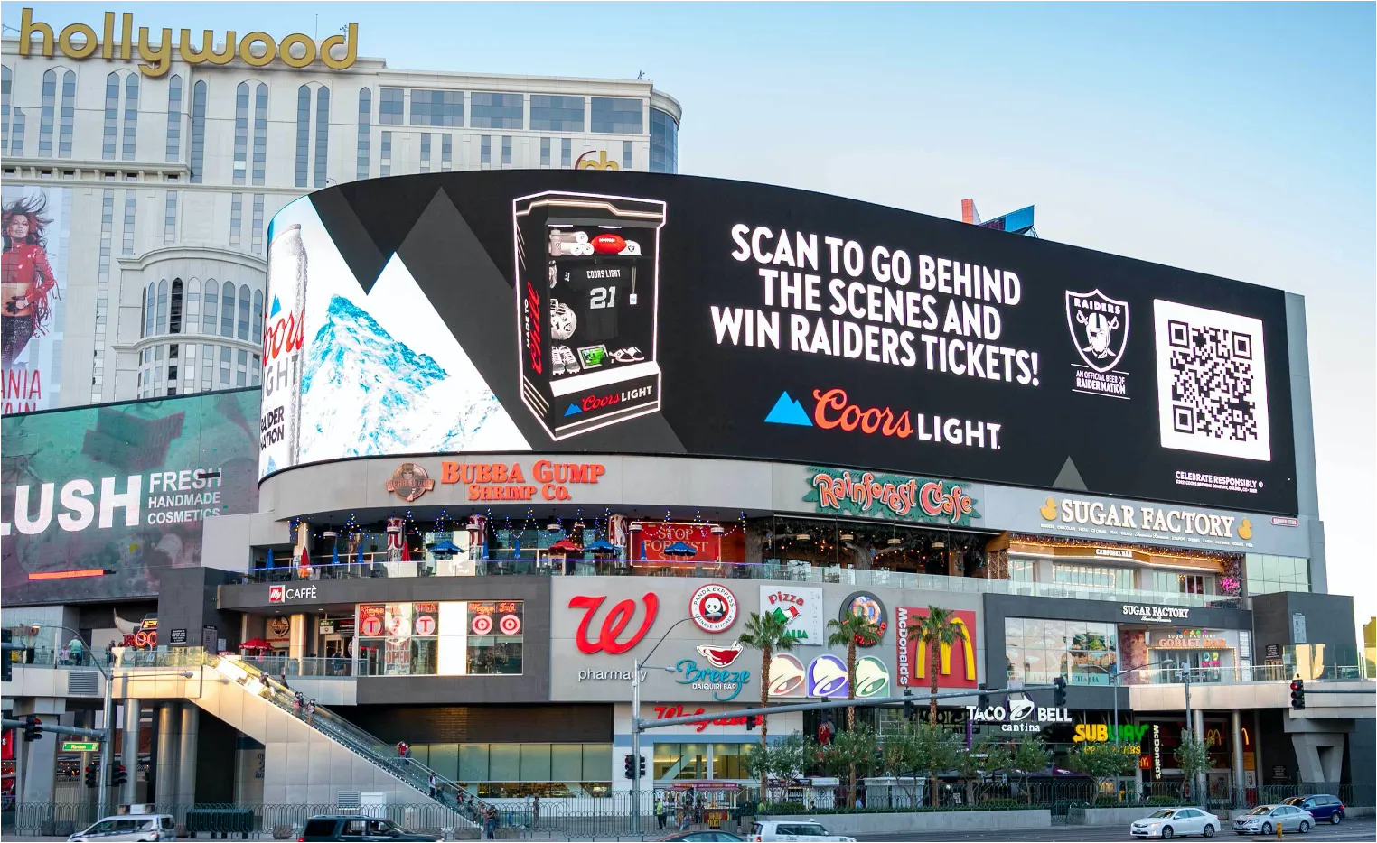 The Incredible Benefits of Combining QR Codes with OOH and DOOH Advertising